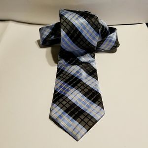 NWOT IZOD blue,black,gray& gold tie